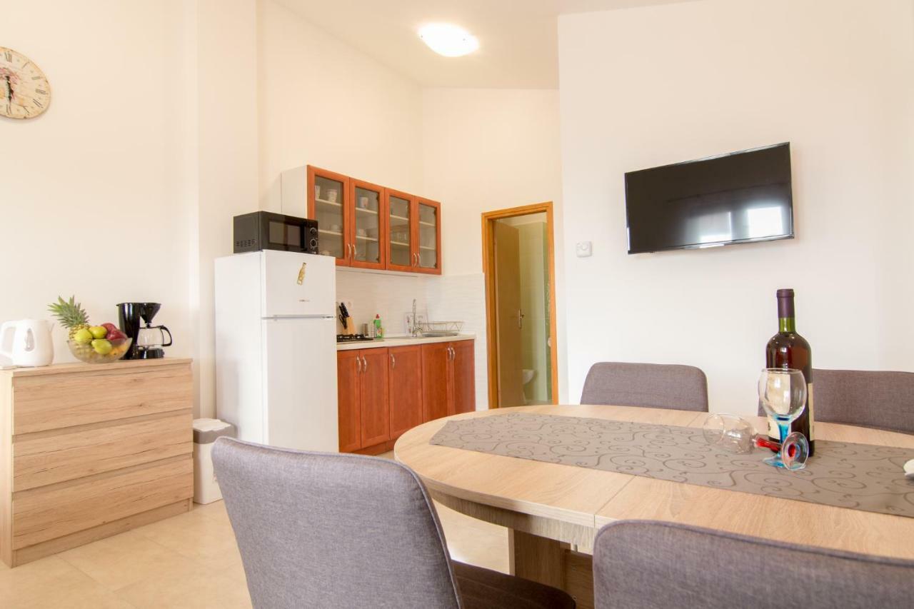 Apartman Nena วอดิยัน ภายนอก รูปภาพ