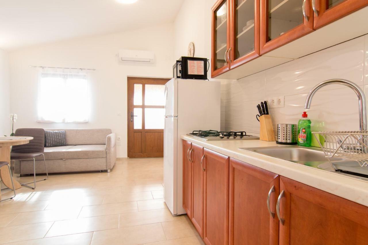 Apartman Nena วอดิยัน ภายนอก รูปภาพ